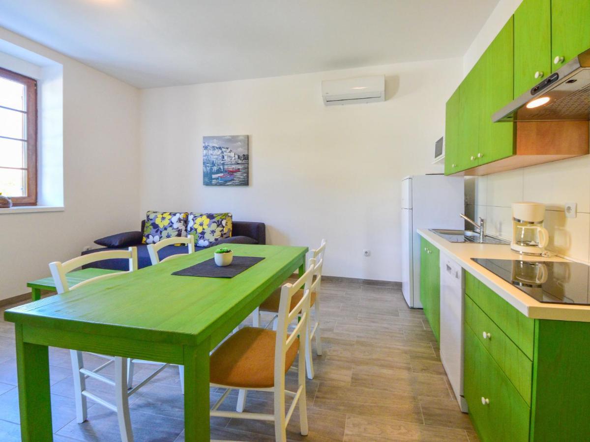 Apartment Val-1 By Interhome Sveti Juraj Eksteriør bilde